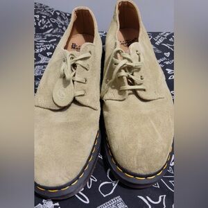 Dr. Martens Beige Suede Oxfords with Yellow Stitching NWOT. Never been worn.